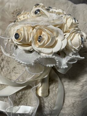 Champagne color bridal bouquet with light blue crystals NEW